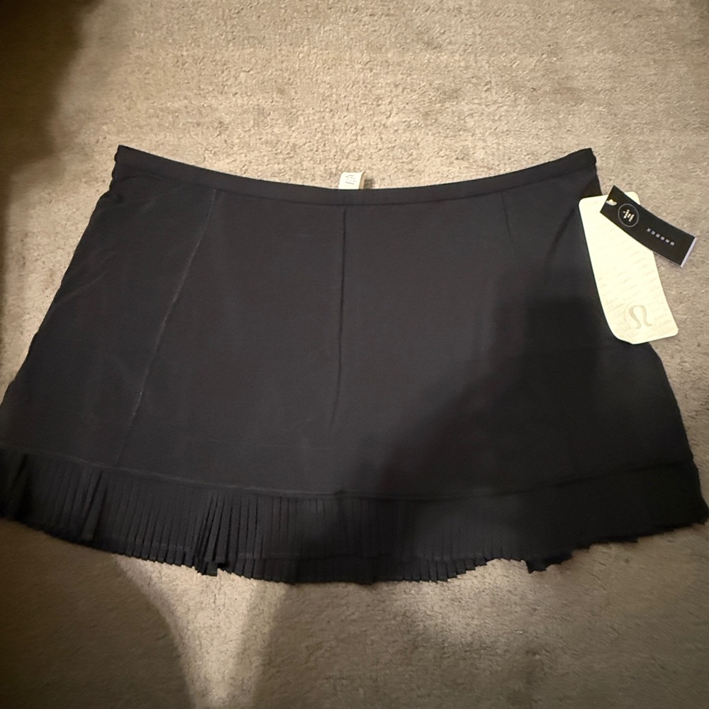 lululemon City Sky Run By Skirt Size 10 Black NWT Running Skort Pleated